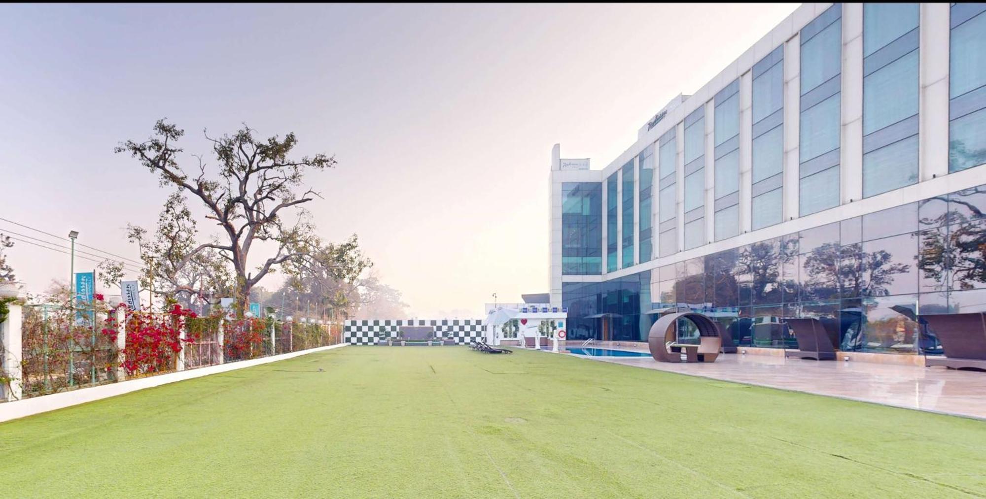 Radisson Hotel Bareilly Airport Exterior photo